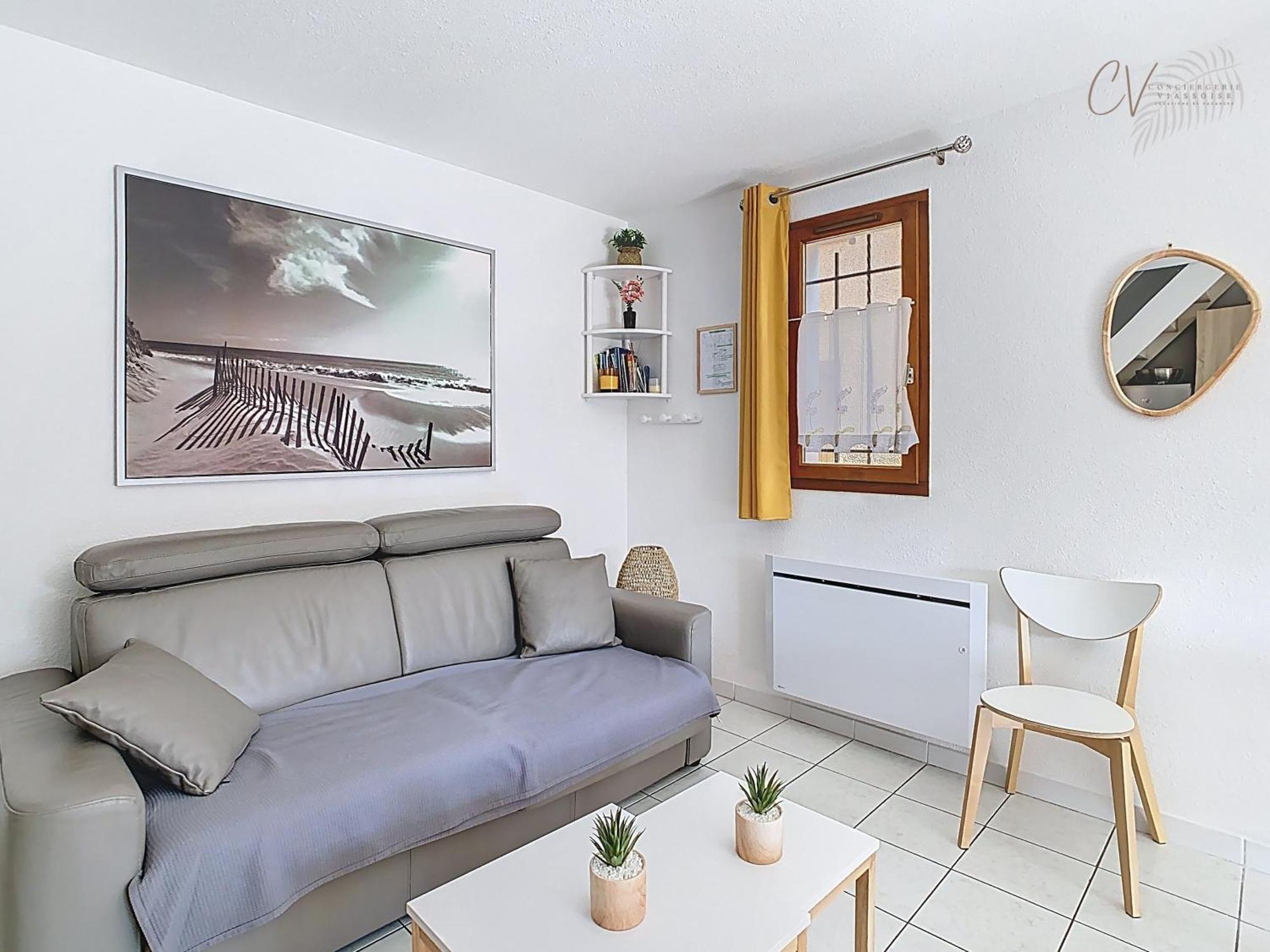 Petit Coin De Paradis Dans Residence Avec Piscine 维亚斯 外观 照片